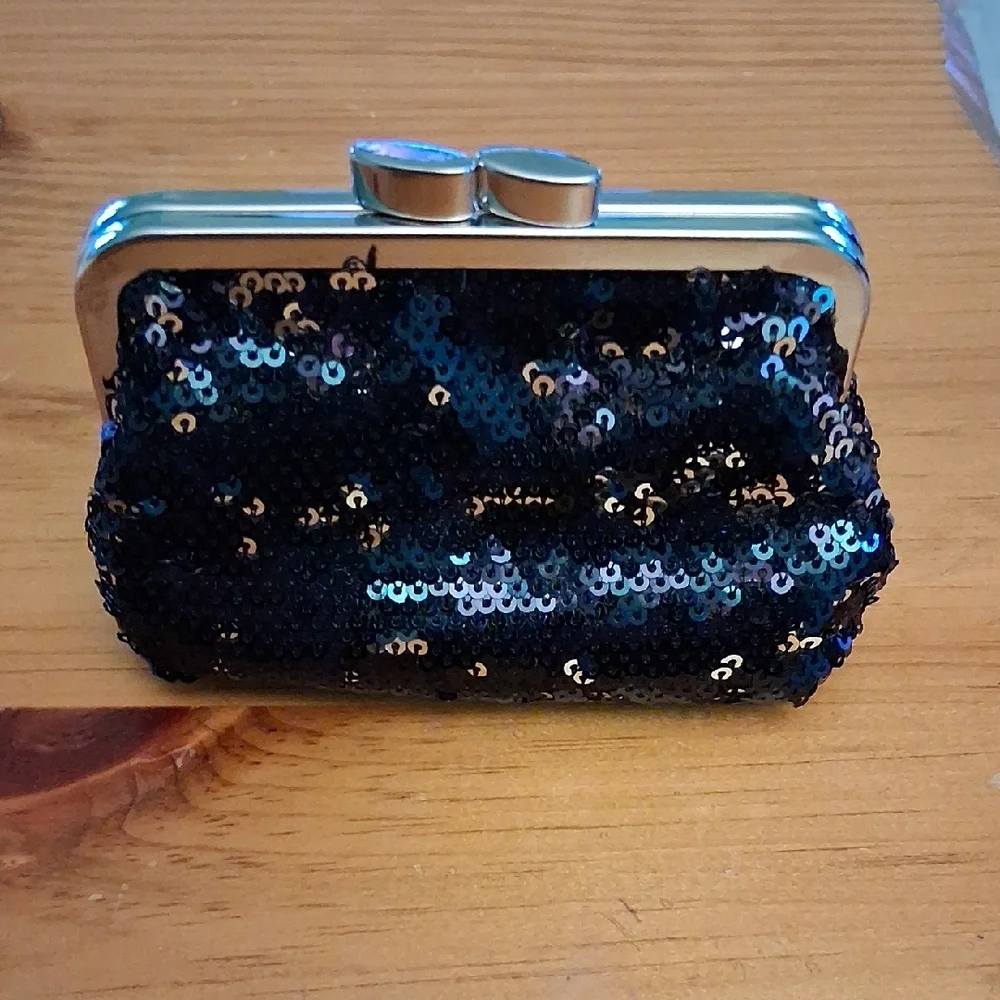 Victoria's Secret Black Sequin Wristlet - Picture 4 of 7